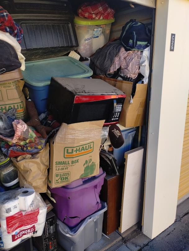 Storage Unit Auction in Apache Junction, AZ at Anytime StorageApache